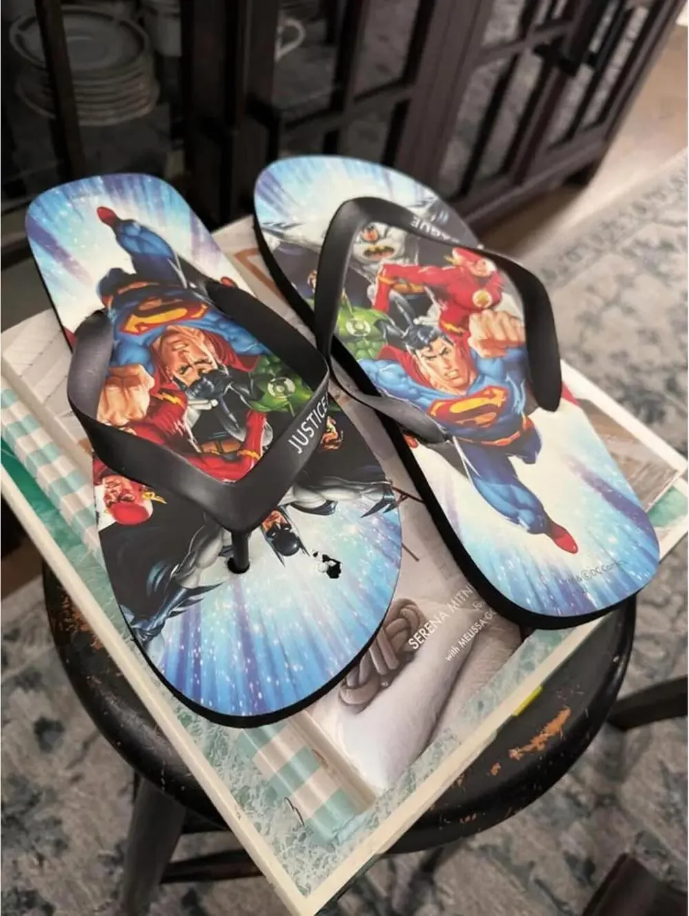 Men’s Size 11 Lightweight Justice League Superhero Flip-flops